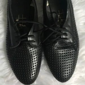 Tic-tac-toes Black dance/casual shoes size 8